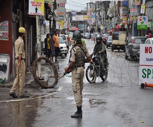 kashmir-is-not-afghanistan-taliban-slams-pakistan-asks-both-parties-to-maintain-peace