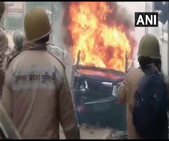CAA Protests: Violence in several parts of UP, protesters set ablaze police vehicle in Bulandshahar