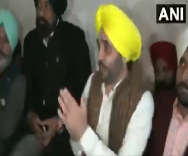 AAP MP Bhagwant Mann gets into heated argument with journalist during press conference | Watch 