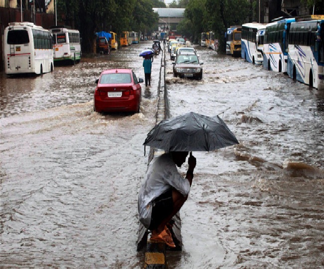 Rains claim 35 lives in Maharashtra; Mumbai comes to standstill, city ...