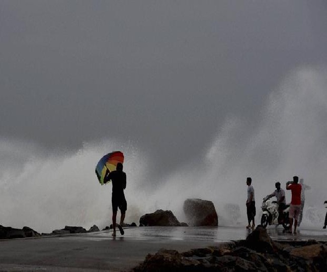 Cyclone Vayu set to turn 'severe', may hit Gujarat coast on June 13 ...