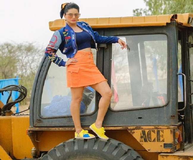 Internet goes abuzz with 'JCB Ki Khudai' memes: Here are some funniest  memes from the lot