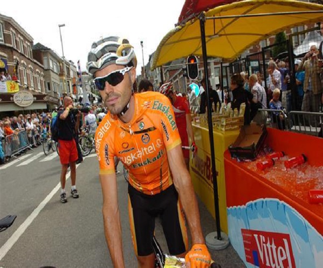 Ex-Olympic cycling champion Samuel Sanchez banned