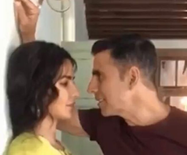 with-our-very-own-jazz-akshay-kumar-recreates-namastey-london-scene-with-katrina-on-the-sets-of-sooryavanshi