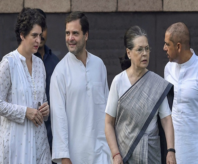 Gandhi family loses SPG security, given Z+ cover now; Congress hits out ...