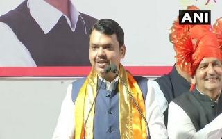 BJP readies Fadnavis for CM post while Sena flexes muscle over 50:50..