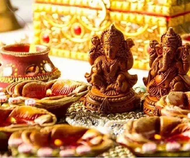 Dhanteras 2019 Puja Vidhi, Shubh Muhurat, Samagri and Mantra