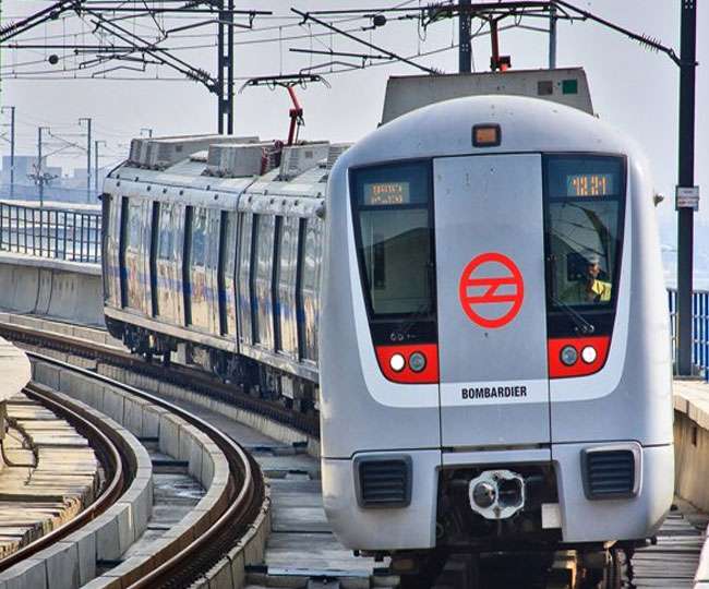 Delhi metro blue line services disrupted after woman commits suicide at Jhandewalan Delhi metro blue line services disrupted after woman commits suicide at Jhandewalan
