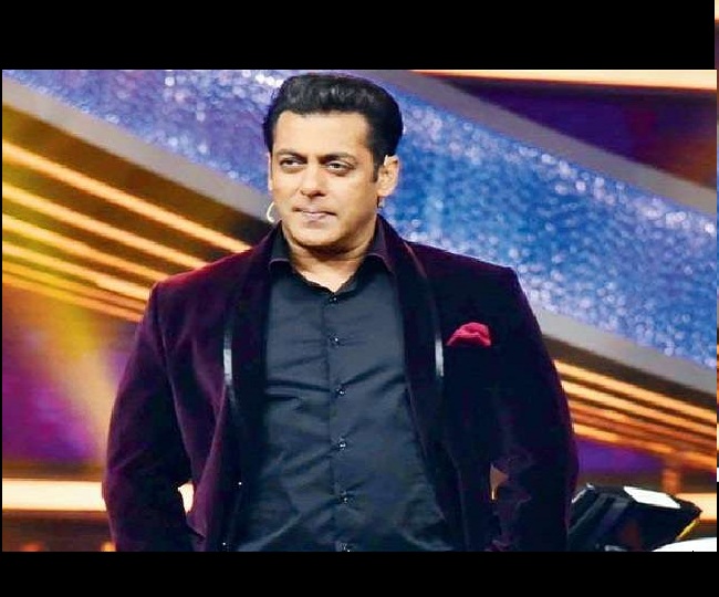 Salman Khan sets perfect 'example' of communal harmony amid coronavirus pandemic | See pics