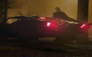 Robert Pattinson is 'The Batman'; watch official teaser trailer here