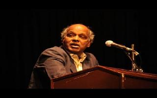 &lsquo;Bulaati hai magar jaane ka nahi&rsquo;: Rahat Indori, the legend whose recitals..