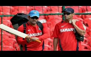 When Dhoni kept up the Guru-Shishya tradition by cancelling a team event..