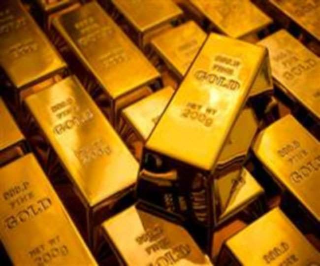 Gold futures tumble 0.3 per cent on weak global cues, silver declines 0.4 per cent; check prices here