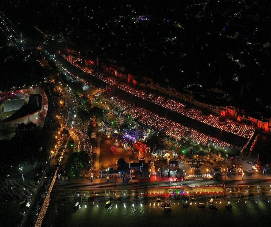 606,569 lamps were lit during Ayodhya Deepotsav 2020, was world's ...