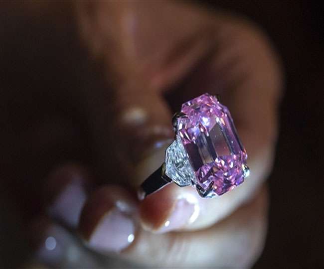 World's largest vivid-pink diamond could fetch $38 million at auction ...