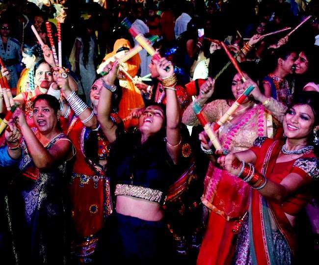 Navratri 2020: These 5 hilarious Garba videos will make you go ROFL |WATCH