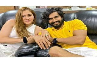 Shuttler Jwala Gutta gets engaged to actor Vishnu Vishal; see pics