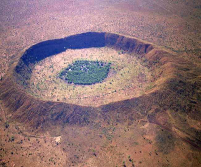 massive-100millionold-crater-discovered-in-western-australia-while-drilling-for-gold