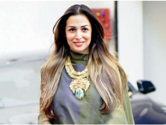 After Arjun Kapoor, Malaika Arora tests COVID-19 positive