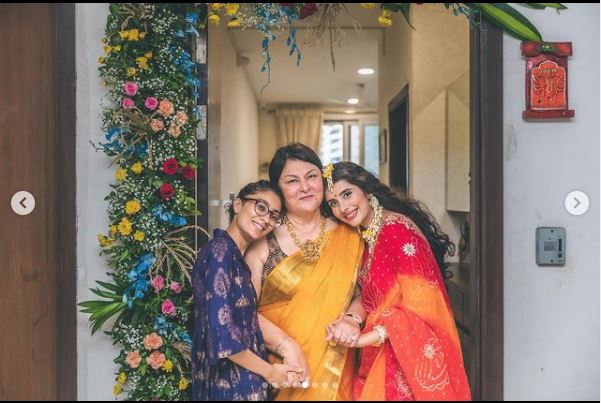 Sushmita Sen showers love and blessings on sister-in-law Charu Asopa during  her baby shower