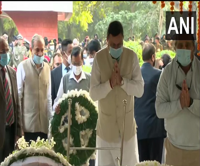 General Bipin Rawat Funeral: Daughters Tarini And Kritika Perform Last ...