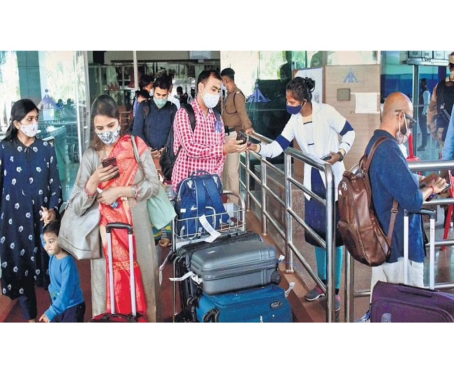 Jagran Explainer | A look at how airports in Delhi, Mumbai and other metro cities are preparing to deal with Omicron variant