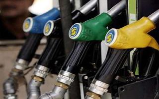 Petrol Pump Frauds: Follow these tips to avoid getting conned at fuel..