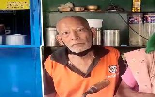 Baba Ka Dhaba owners apologises to YouTuber over cheating charges against him, says 'I made a mistake' | Watch