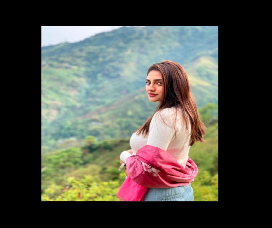 is-nusrat-jahan-trying-to-hide-her-baby-bump-in-instagram-post-check-out-her-latest-picture-here