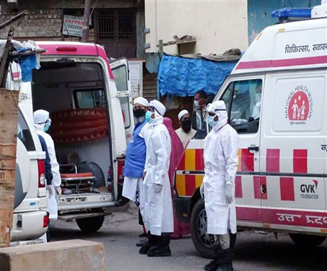 'COVID19 spreads through airborne route, droplets of infected person's