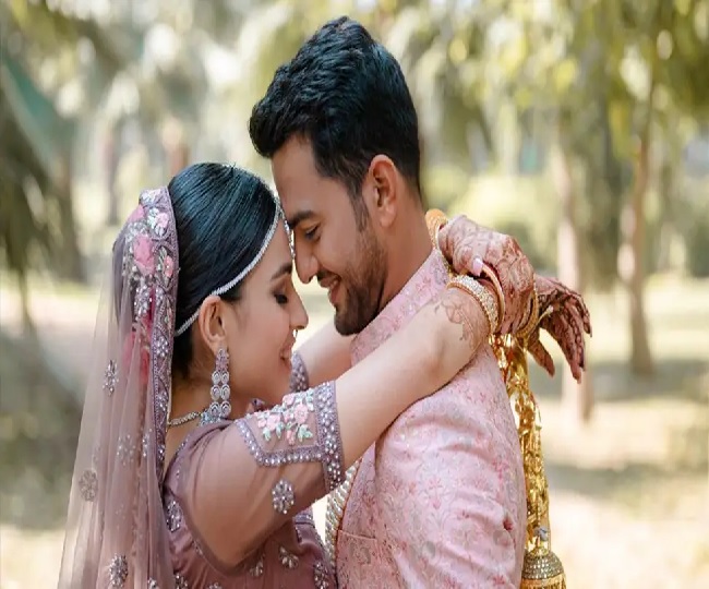 Unmukt Chand Wedding: भारत को विश्व कप जिताने वाले उन्मुक्त चंद ने सिमरन खोसला से की शादी, देखें तस्वीरें