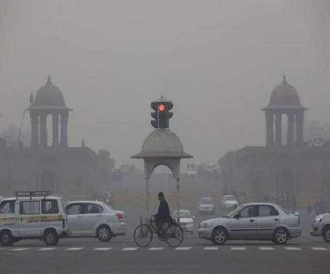 Air Pollution Delhiites Gasp For Fresh Air As Citys Aqi Stagnant In Very Poor Zone No Respite 4312