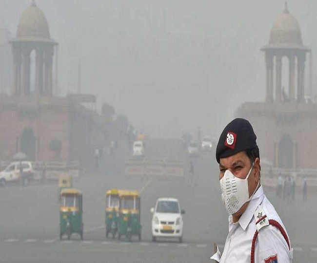 Delhi Air Quality Remains In 'very Poor' Zone, Likely To Improve From ...