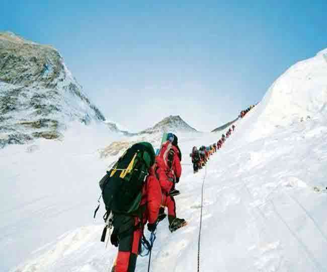 7 of 11 trekkers dead, 2 missing after avalanche hits Uttarakhand's ...