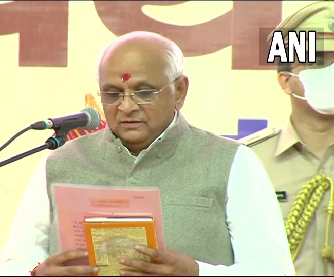 Bhupendra Patel Bjp Mla From Ghatlodia Takes Oath As 17th Gujarat Cm Pm Modi Congratulates 9634