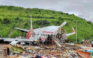Pilot's error, non-adherence to SOPs among probable reasons cited by AAIB for Kozhikode plane crash | 5 Points 