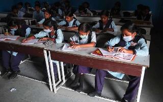 UPMSP class 10, 12 board practical exams 2022 begin today; check Covid-19..