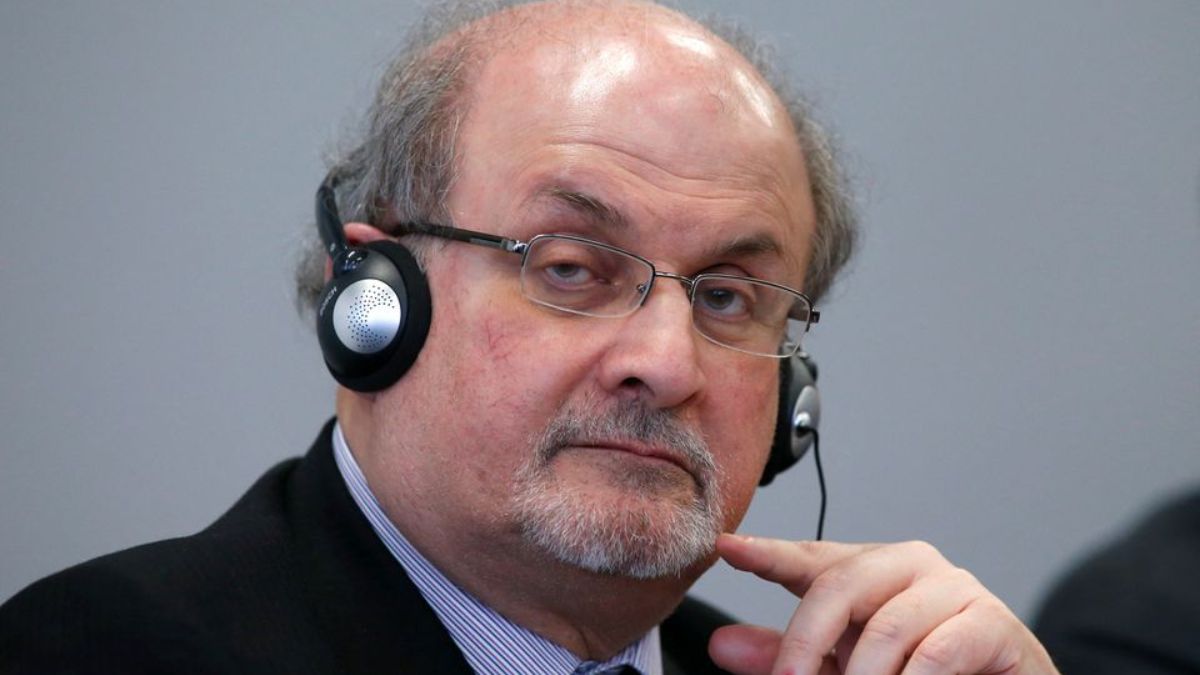 Salman Rushdie 'Taken Off Ventilator', Can Talk; Accused Pleads 'Not Guilty' | Top Updates 