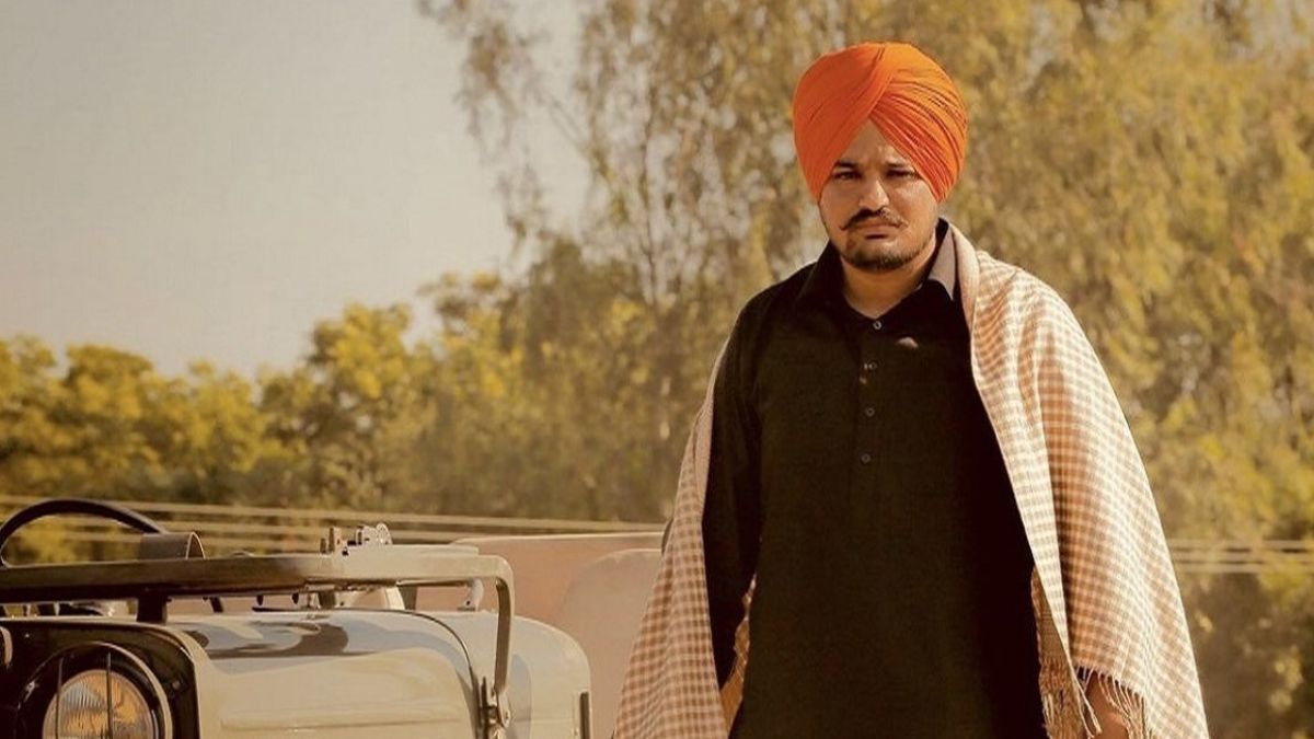 sidhu-moosewalas-friends-were-involved-in-his-murder-singers-father-says-will-reveal-names-soon