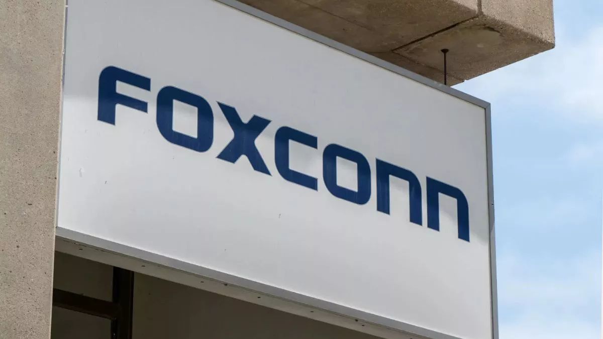 iPhone Maker Foxconn’s Revenue Down By 11% Due To COVID