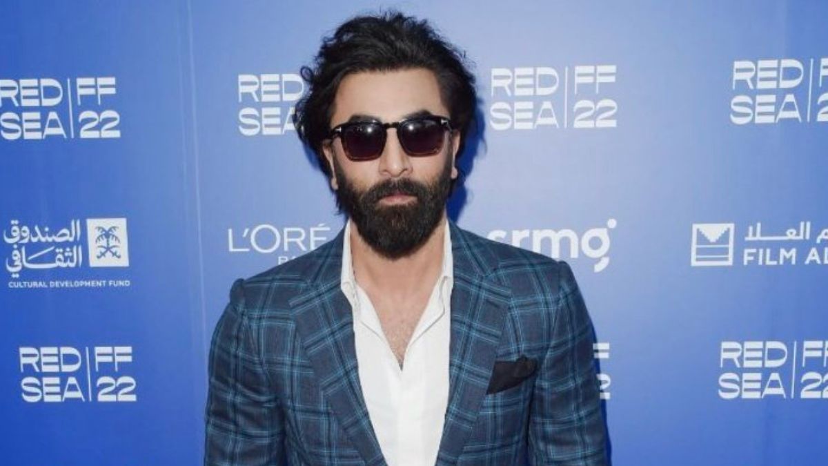 Ranveer Singh Looks Dashing! - Rediff.com