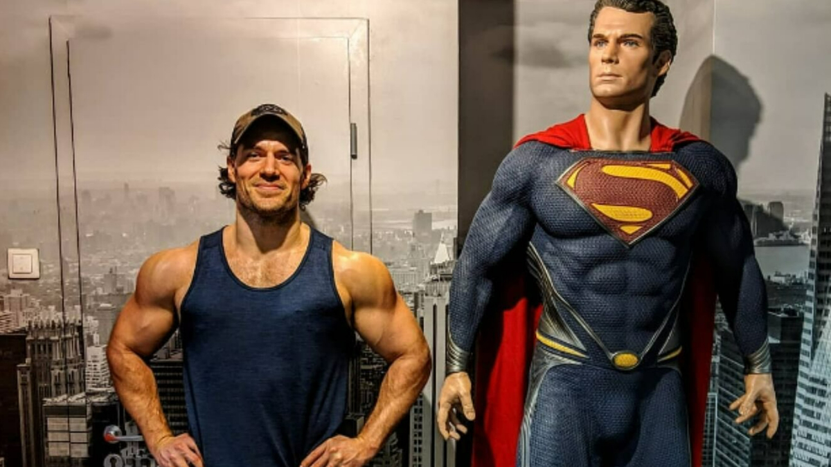Henry Cavill Confirms He Will Return as Superman in Future DC Films