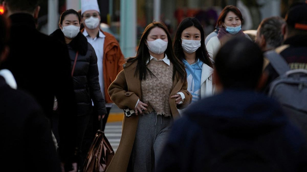 China Loosens COVID-19 Norms, Allows Asymptomatic People To Quarantine At Home 