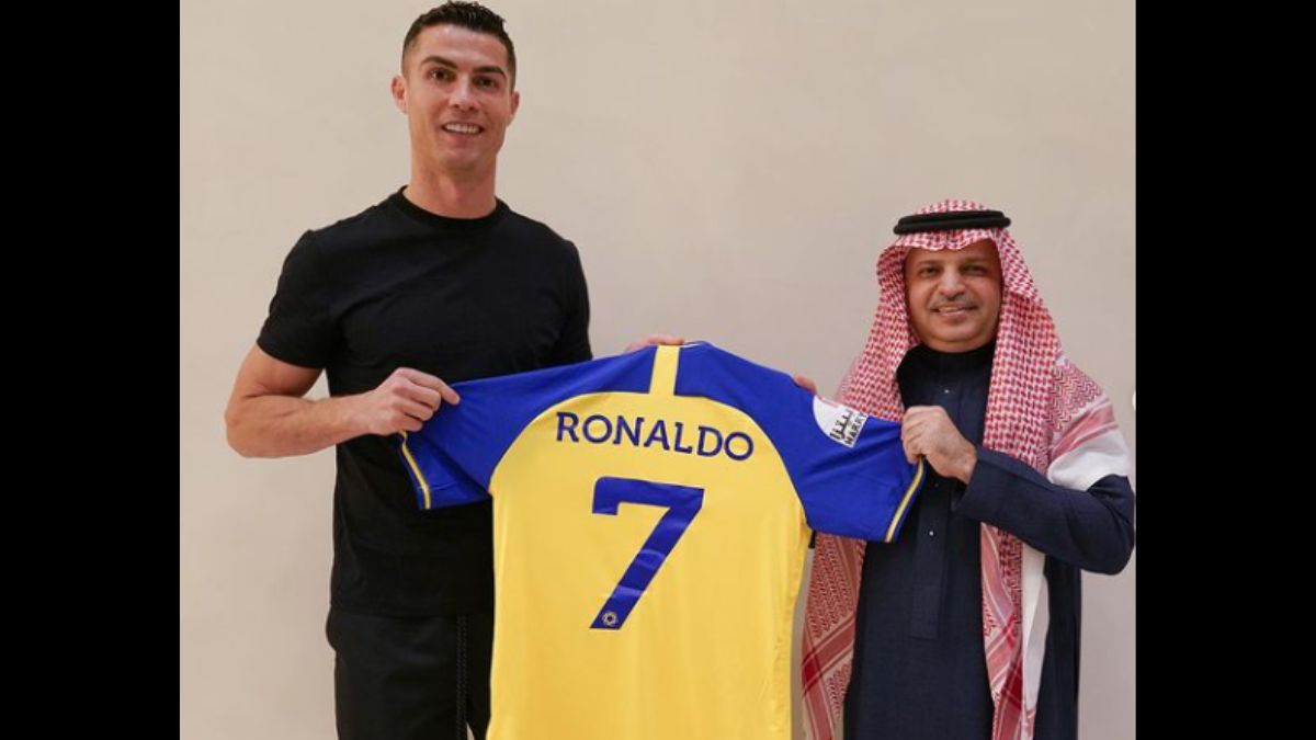 Cristiano Ronaldo Joins Saudi Club Al-Nassr Till 2025: 'More Than ...