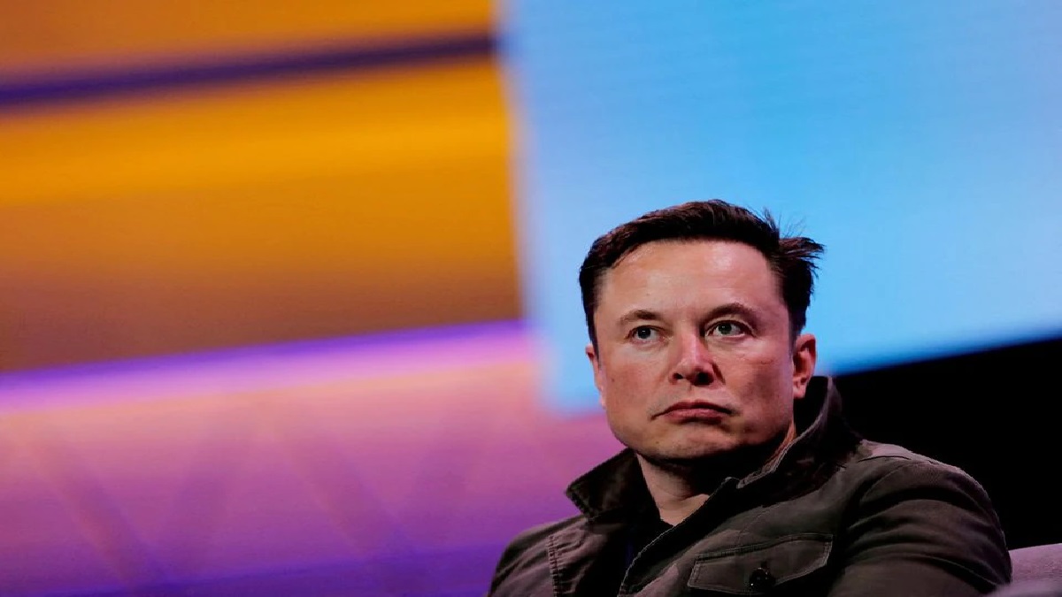 elon-musk-briefly-loses-worlds-richest-person-title-to-lvmhs-bernard-arnault-forbes