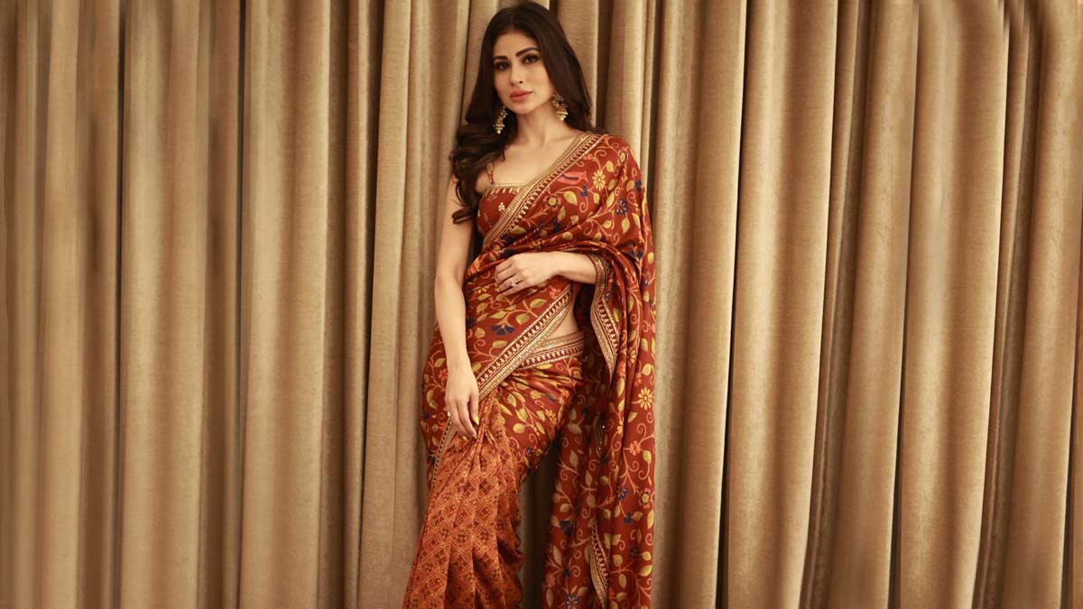 How To Wear Heavy Saree In Lehenga Style: 15 Ideas For You!