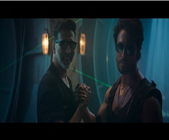 Akshay Kumar, Tiger Shroff's 'biggest action entertainer' Bade Miyan Chote Miyan to release on Christmas next year Akshay Kumar, Tiger Shroff's 'biggest action entertainer' Bade Miyan Chote Miyan to release on Christmas next year