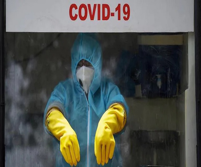 India sees massive rise in new COVID cases with 2.47 lakh fresh infections; active caseload breaches 11-lakh mark