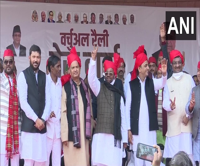 UP Elections 2022: BJP ministers SP Maurya, Dharam Singh, 5 MLAs join Samajwadi Party ahead of poll battle
