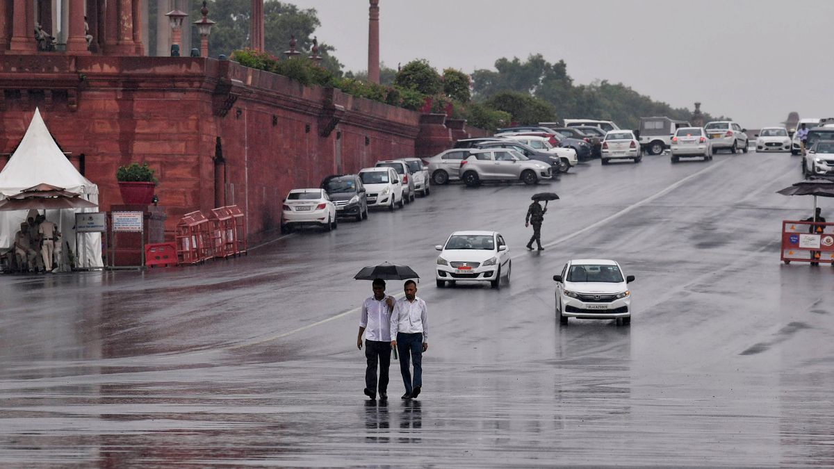 Delhiites Wake Up To Rainy Morning; Rainfall Predicted In UP ...